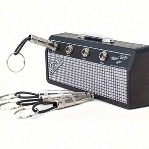 FENDER Guitar Amp Plug Keychain With Wall Mounted Key Holder Box